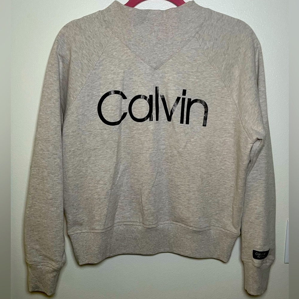 Women’s Calvin Klein sweater size small